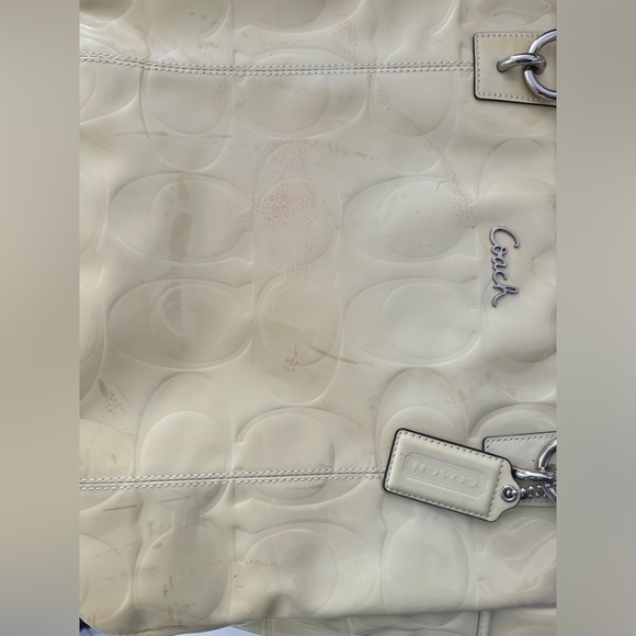 Coach Shoulder bag. Zip closure. - Picture 11 of 15